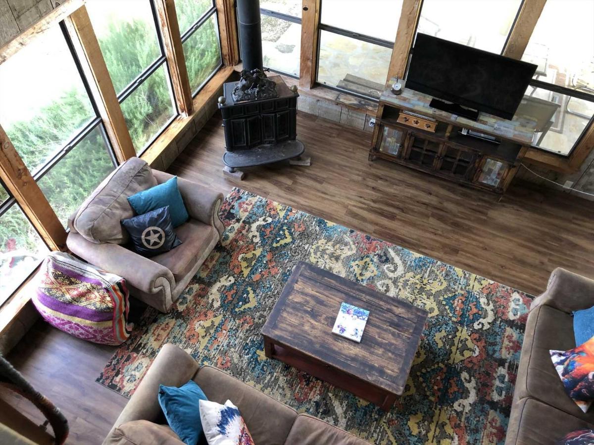 Rockin' B Ranch Bluff House Hotell Pipe Creek Eksteriør bilde