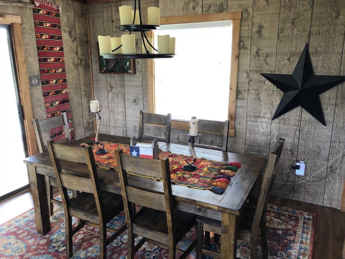 Rockin' B Ranch Bluff House Hotell Pipe Creek Eksteriør bilde