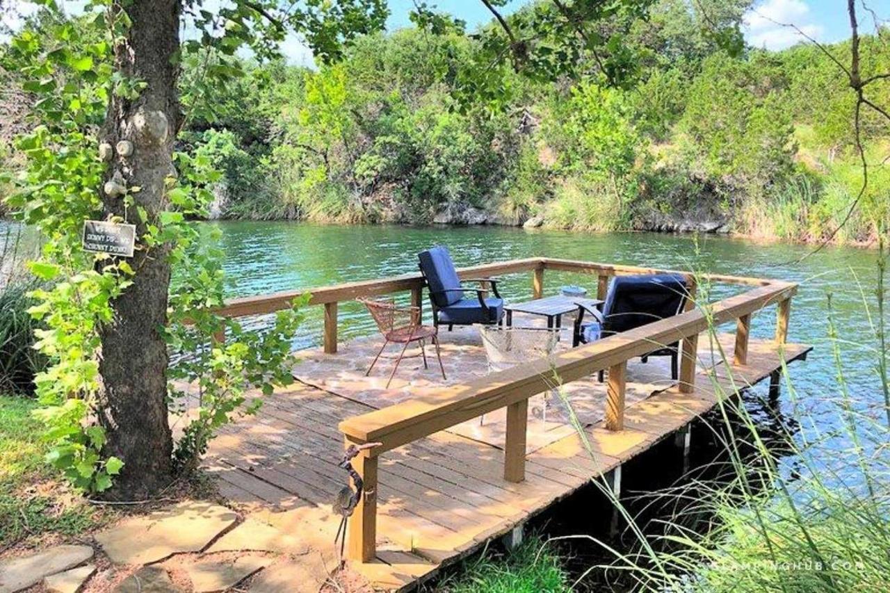Rockin' B Ranch Bluff House Hotell Pipe Creek Eksteriør bilde